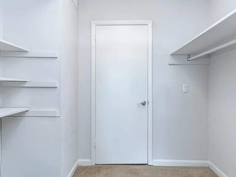 Chase Cove Apartments — Photo 102