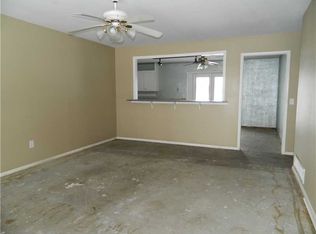 905 White Rd, Springdale, AR 72762