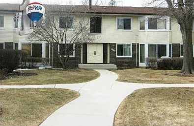 1st image of 3030 Roberts Dr APT 1