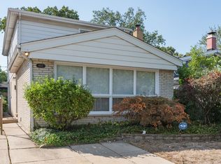 8852 Crawford Ave, Skokie, IL 60076