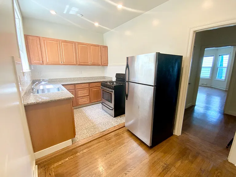 2760 Sutter St #202 — Photo 1