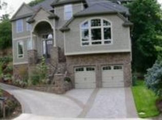 13530 SW Fielding Rd, Lake Oswego, OR 97034