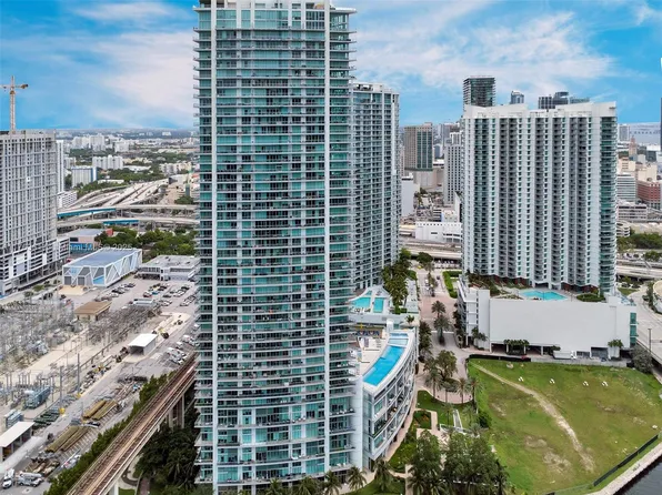 92 SW 3rd St APT 1710, Miami, FL 33130