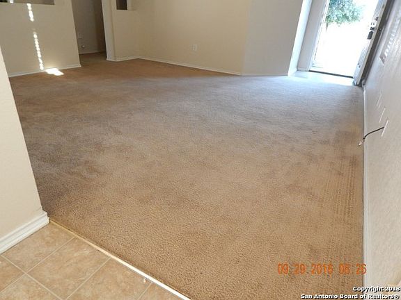 3rd image of 9922 Sungate Park
