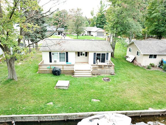 2nd image of 1933 Mallard Ln