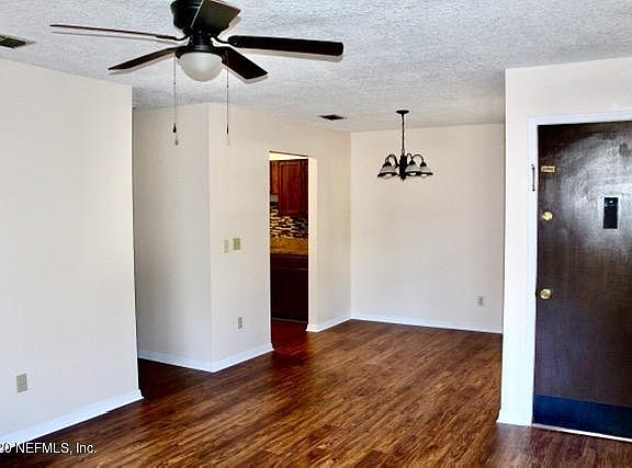 2nd image of 2962 Shelby Dr