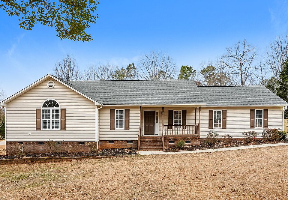 1st image of 77 Smiths Creek Dr