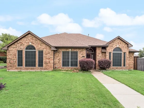 2114 Greenstone Trl, Carrollton, TX 75010