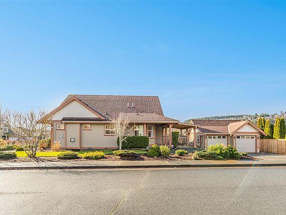 2nd image of 421 Poets Trail Dr