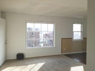 201 E Cleveland St APT 3A, West Frankfort, IL 62896