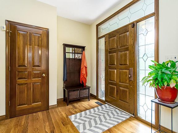 3rd image of 8177 Linden Leaf Cir