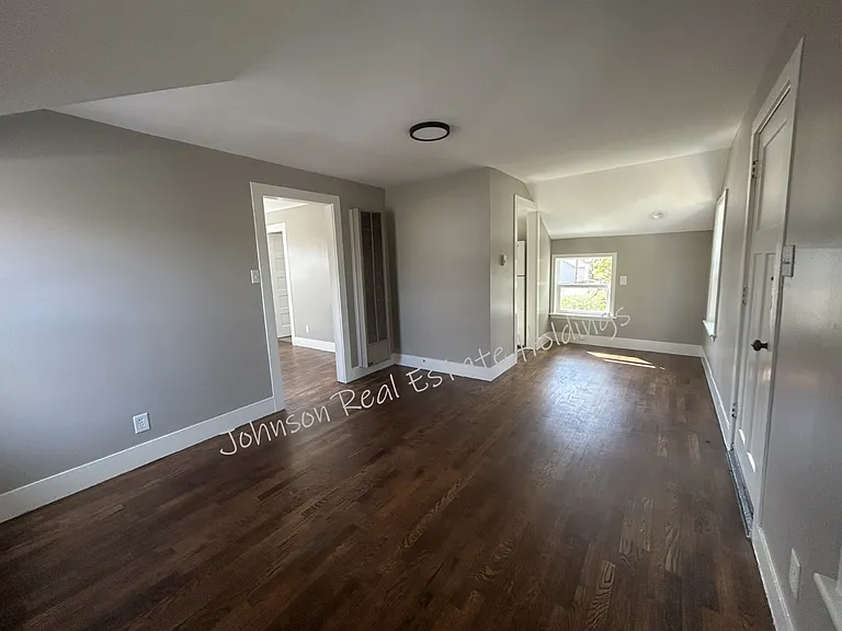212 1/2 S Wyandotte Ave #212-1/2 — Photo 4