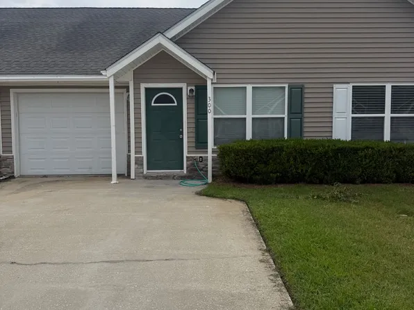 300 Promise Ln, Brunswick, GA 31525
