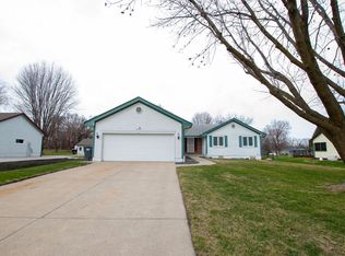 5940 NE 6th St, Des Moines, IA 50313