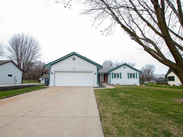 5940 NE 6th St, Des Moines, IA 50313