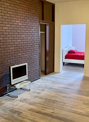 Rented by Samantha Freire, LREB | media 35