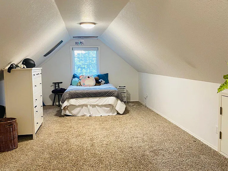 Bonus Room Upstairs