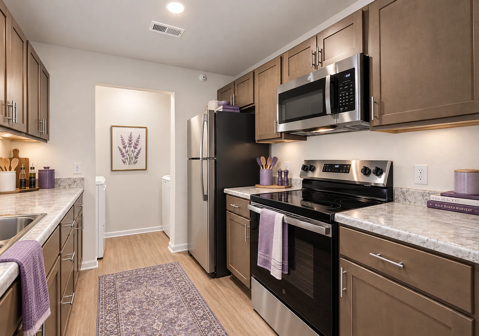 Cottonwood Creek Apartments — Photo 2