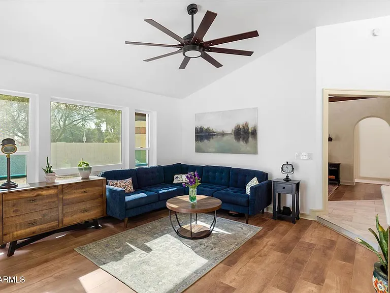9211 S 47th Pl — Photo 13