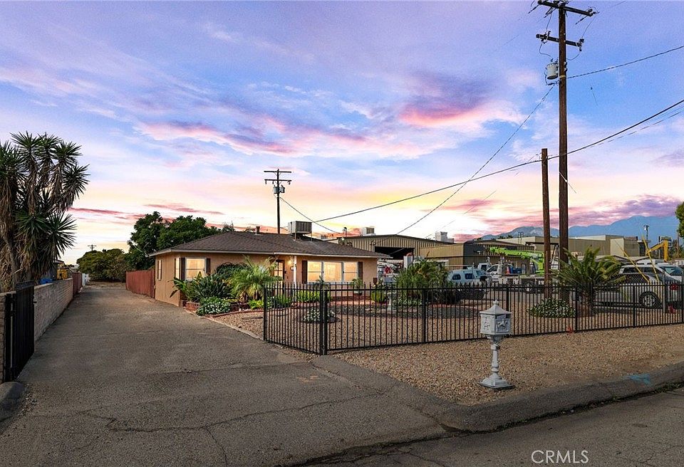 1st image of 10180 Redwood Ave