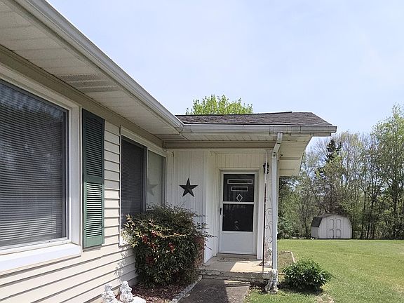 2nd image of 120 Nasson Ln