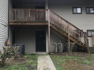 837 Applewood Ln, Fayetteville, NC 28303