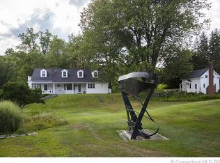 290 Old Turnpike Rd E, Bridgewater, CT 06752