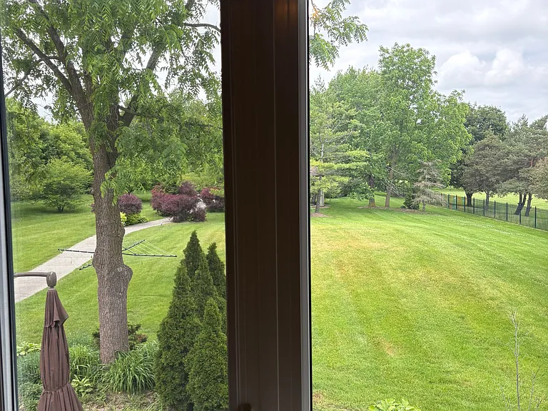 36 Leone Ln — Photo 17