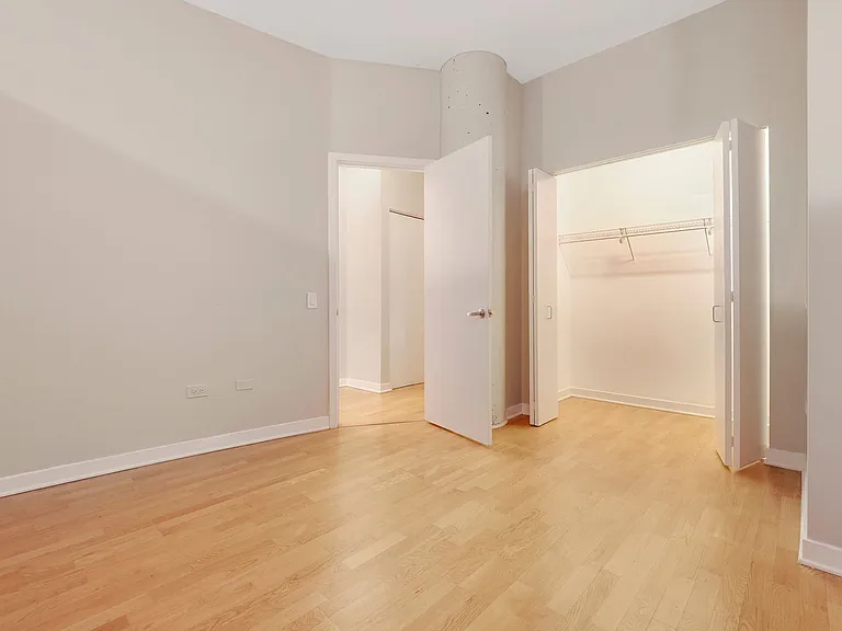720 N Larrabee St #1706 — Photo 13