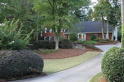 4th image of 2961 Bea Mar Dr