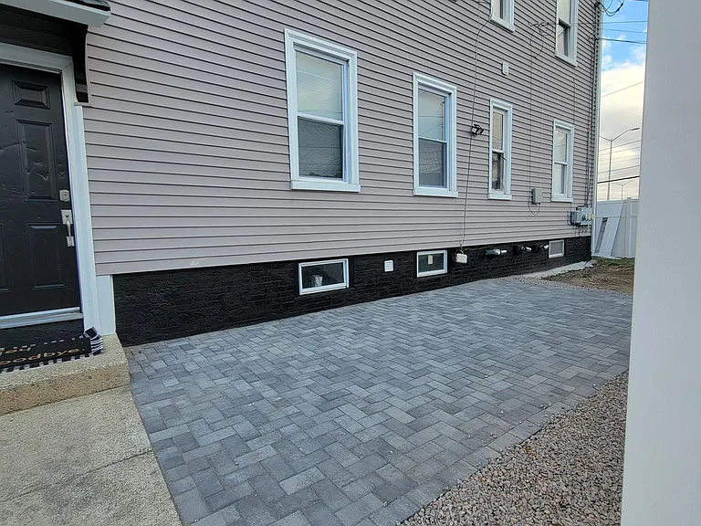 13 Regent Ave #2 — Photo 14