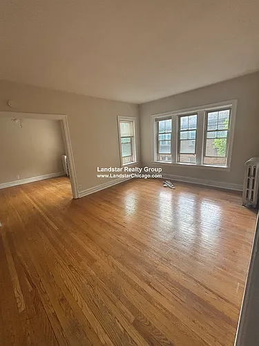 828 Reba Pl #3S Photo 1
