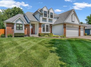 3939 SW Canterbury Town Rd, Topeka, KS 66610