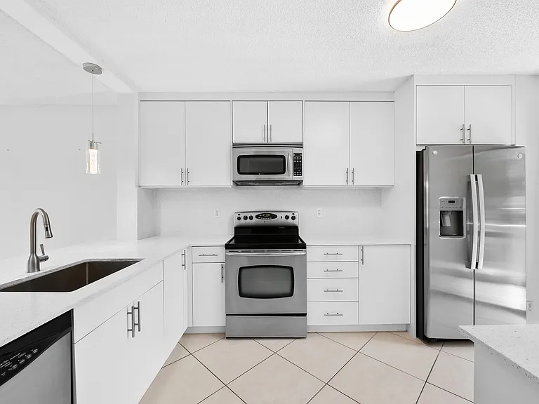10691 NW 14th St #257 — Photo 14