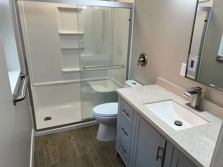 1105 Dayton St #4 — Photo 3