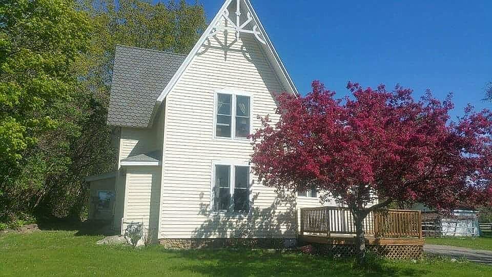 1st image of 2581 Grove St