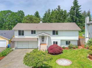 9010 Shadberry Dr SE, Olympia, WA 98513