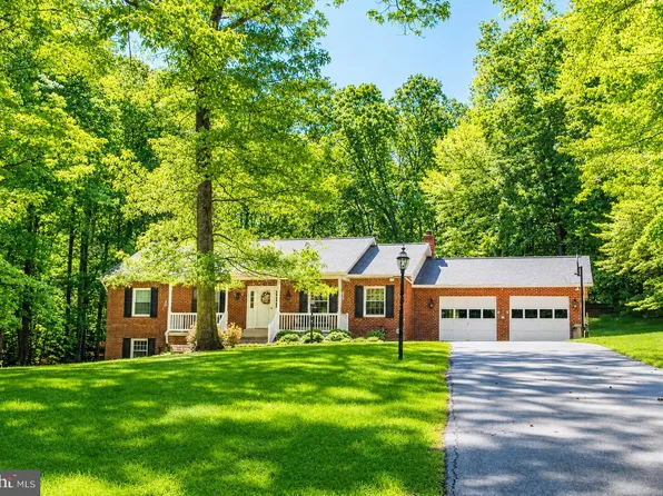 8809 Dove Dr, Bel Alton, MD 20611