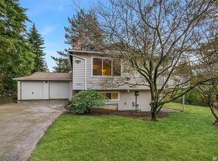 16603 NE 92nd St, Redmond, WA 98052