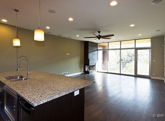 3rd image of 3834 N Ashland Ave APT 3N