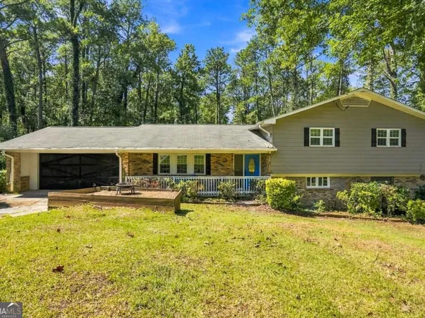 3179 Flamingo Dr, East Pt, GA 30344