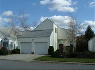 129 Longwood Dr, Manahawkin, NJ 08050