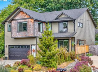 1830 5th St, Astoria, OR 97103