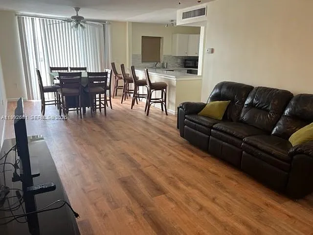 7900 Tatum Waterway Dr #503 — Photo 6
