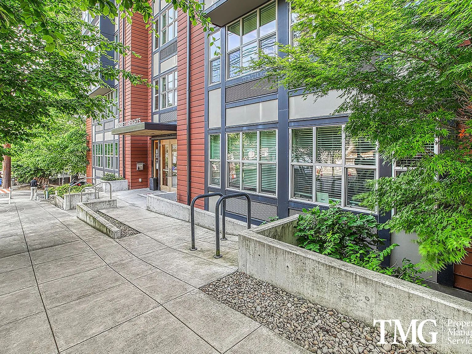 Corbett Heights Apartment Homes — Photo 4