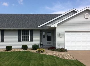 1303 E 7th St, Coal Valley, IL