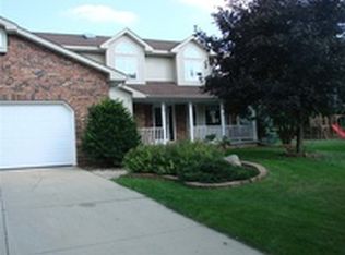 13 Pepper Wood Ct, Madison, WI 53704