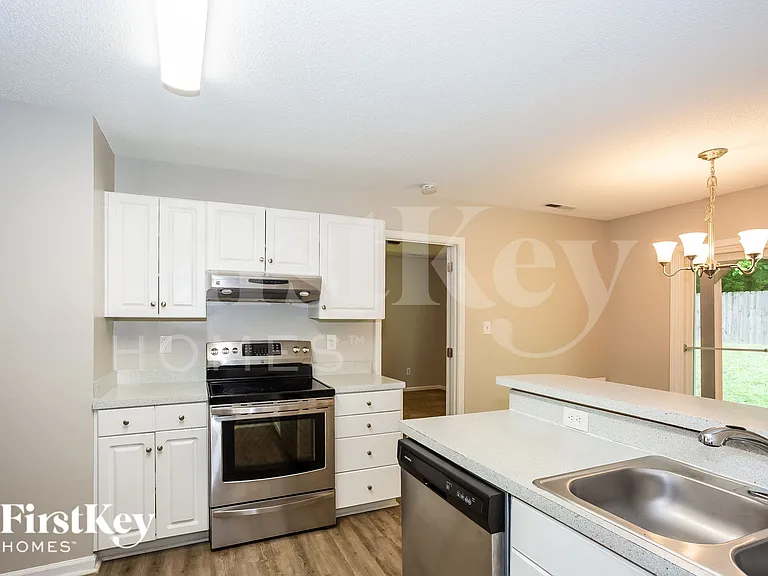 109 W Bank Dr — Photo 7