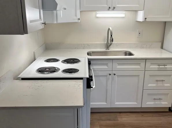 16239 SW 2nd St APT 1, Sherwood, OR 97140