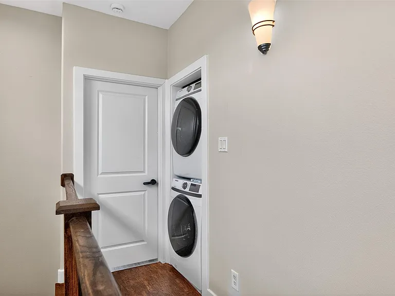 4608 Nett St #C — Photo 30
